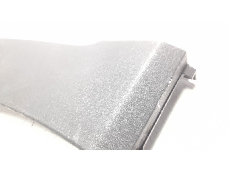 Recambio de aletin delantero izquierdo para kia stonic (ybcuv) referencia OEM IAM 87713H8400  