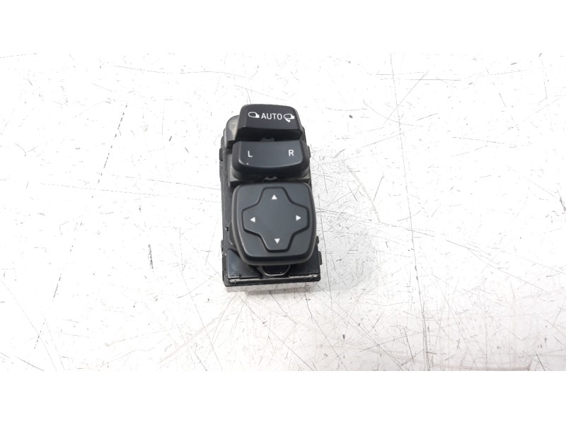 Recambio de mando retrovisor para hyundai kona referencia OEM IAM 3K54801000  