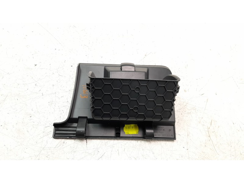 Recambio de guantera para volkswagen golf vii lim. (bq1) 1.6 tdi referencia OEM IAM 5G1857919  