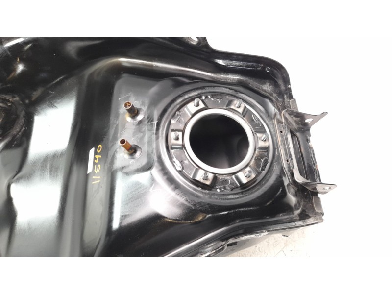 Recambio de deposito combustible para honda cb 650r referencia OEM IAM 17500MKND50ZB  