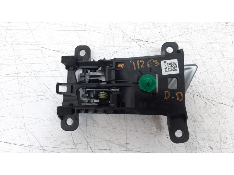Recambio de maneta interior delantera derecha para hyundai kona referencia OEM IAM 82623J9000  
