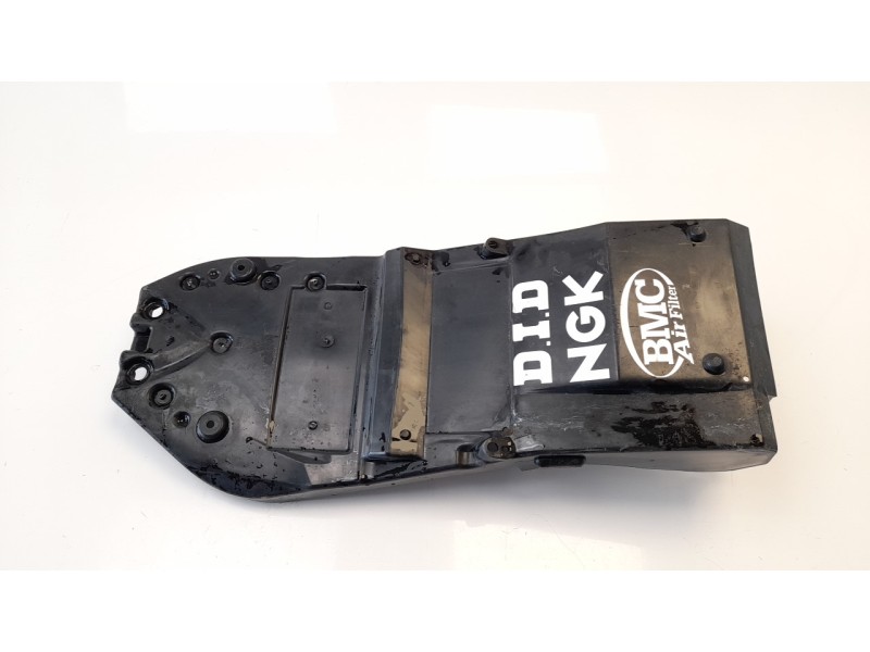 Recambio de moldura para kawasaki z 750 / z 1000 z 750 referencia OEM IAM 320970015  