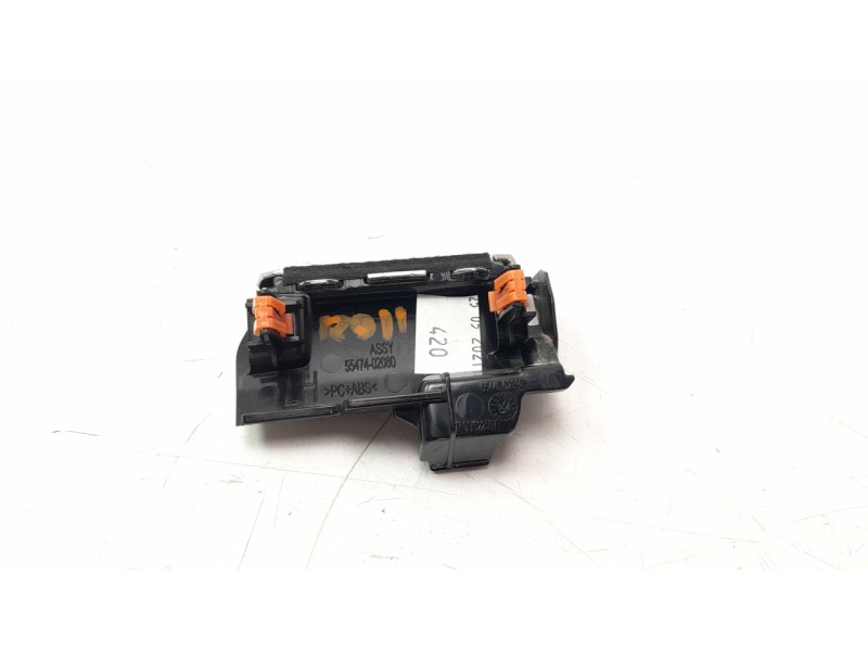 Recambio de moldura para toyota corolla (e21) referencia OEM IAM 5547402080  