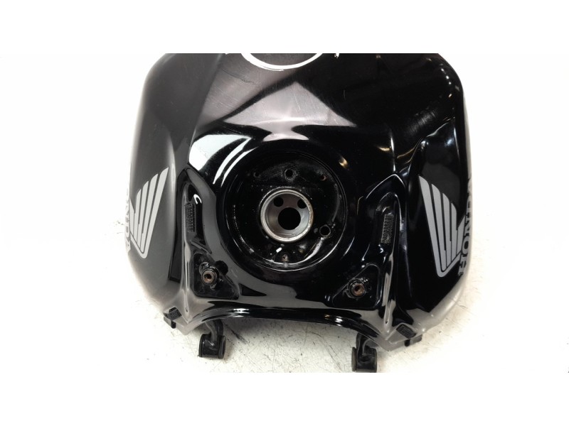 Recambio de deposito combustible para honda cb 650r referencia OEM IAM 17500MKND50ZB  