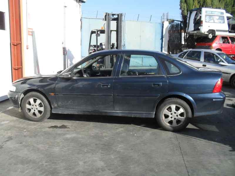 opel vectra b berlina del año 2001