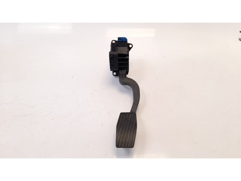 Recambio de potenciometro pedal para opel corsa e selective ecoflex referencia OEM IAM 13305806  