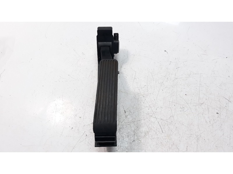 Recambio de potenciometro pedal para mercedes-benz clase cl (w215) coupe 5.0 v8 24v cat referencia OEM IAM A2203000004  