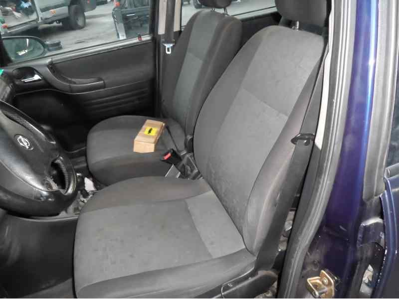 opel zafira a del año 2001