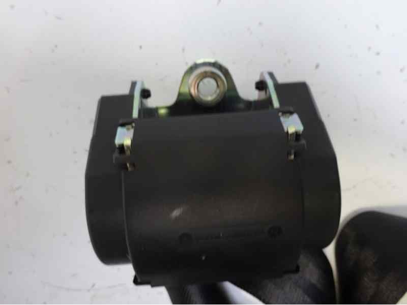 Recambio de cinturon seguridad trasero derecho para audi a4 ber. (b8) e referencia OEM IAM 610307000  