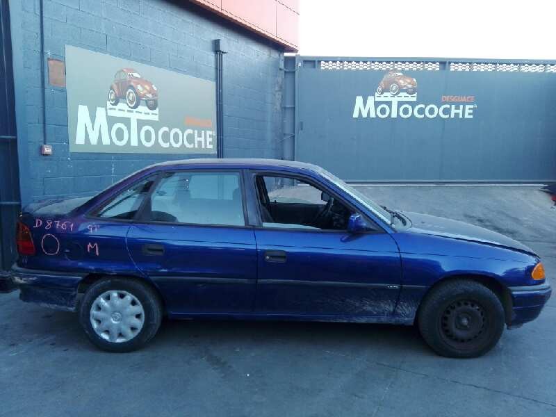 opel astra f berlina del año 1997
