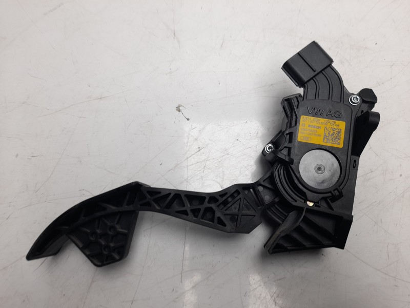 Recambio de potenciometro pedal para volkswagen polo (6c1) advance bluemotion referencia OEM IAM 6C1721503B  