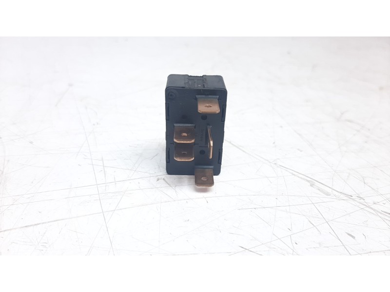 Recambio de mando elevalunas trasero izquierdo para audi a6 berlina (c4) 2.5 tdi cat (ael) referencia OEM IAM 4A0959855A  