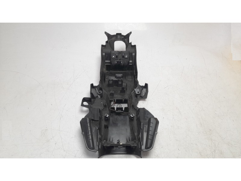 Recambio de guardabarros trasero para honda cbr 650r referencia OEM IAM 80102MKYD500  