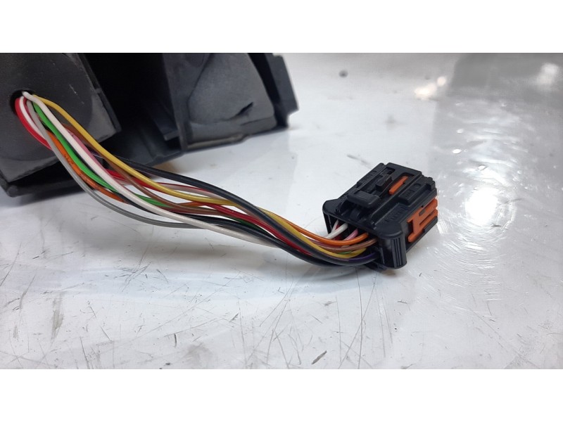 Recambio de retrovisor izquierdo para peugeot 308 sw gt line referencia OEM IAM 98088638XT 1051746014 PG4307324