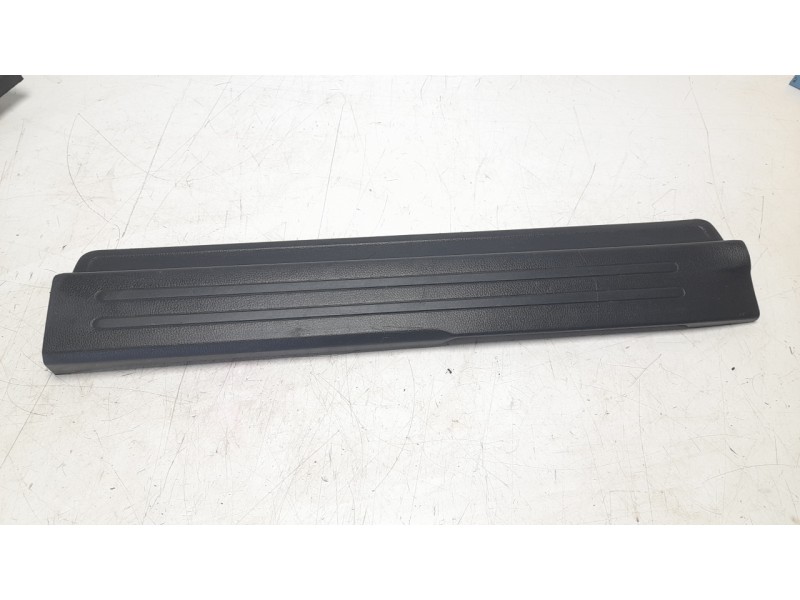 Recambio de moldura para mitsubishi l 200 (kl0/kj0) 2.2 di-d cat referencia OEM IAM 7656A370ZZ  
