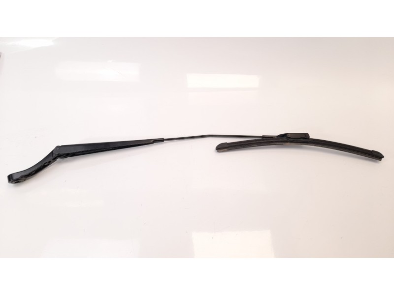 Recambio de brazo limpia delantero derecho para ford ka+ ultimate referencia OEM IAM E4B517B589CB  