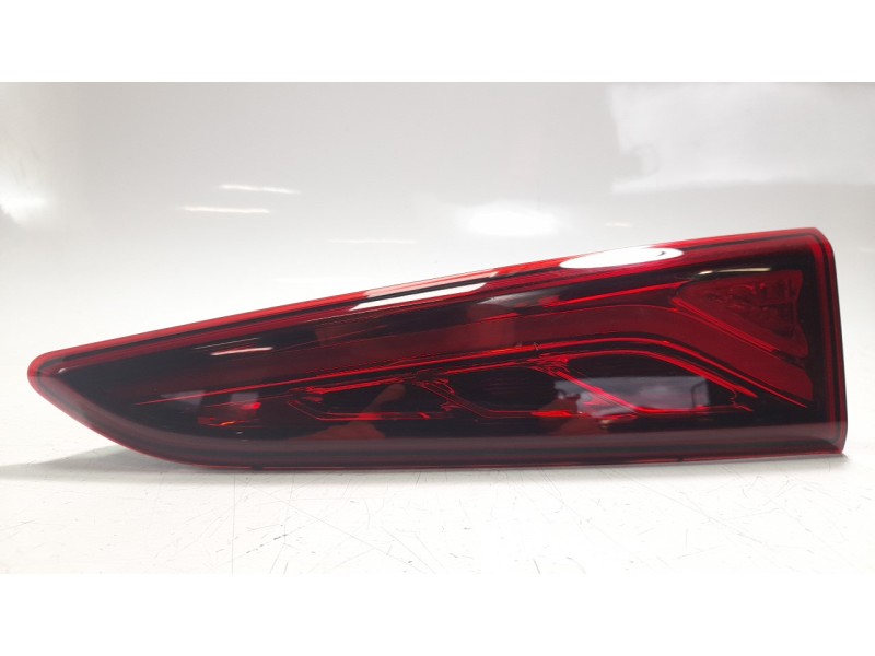 Recambio de piloto trasero derecho interior para hyundai kona referencia OEM IAM 92404J91  