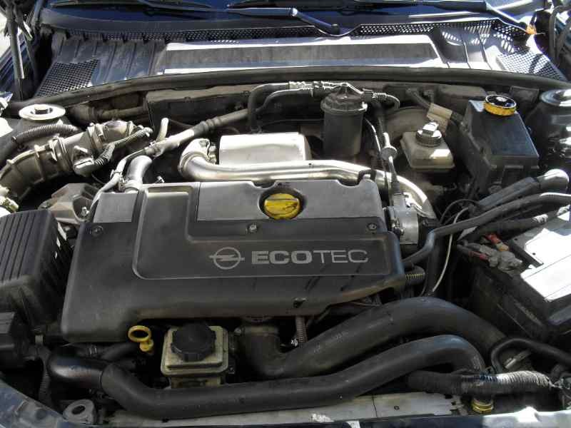 opel vectra b berlina del año 2001