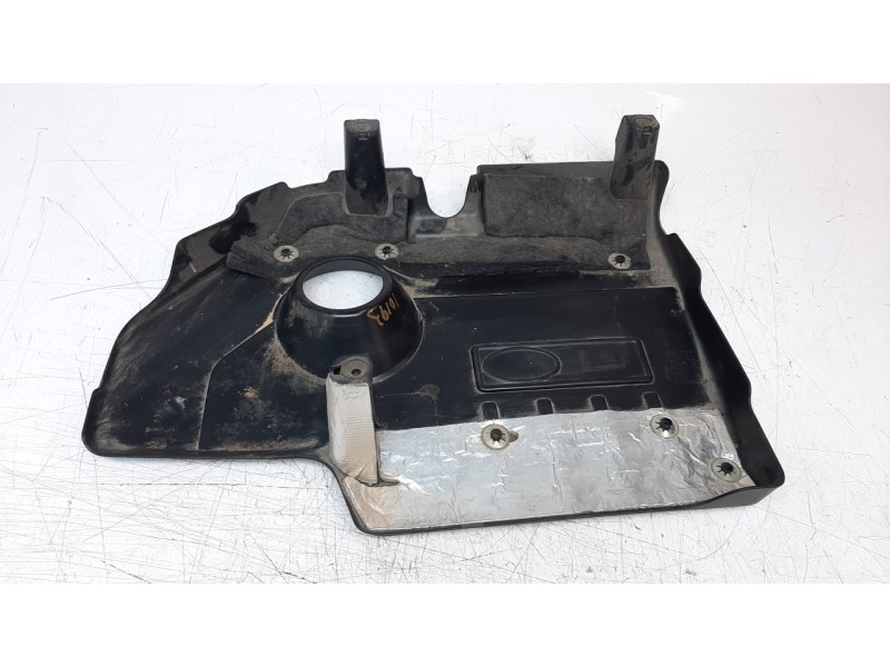 Recambio de tapa motor para land rover range rover evoque 2.0 td4 cat referencia OEM IAM GJ326A949B  