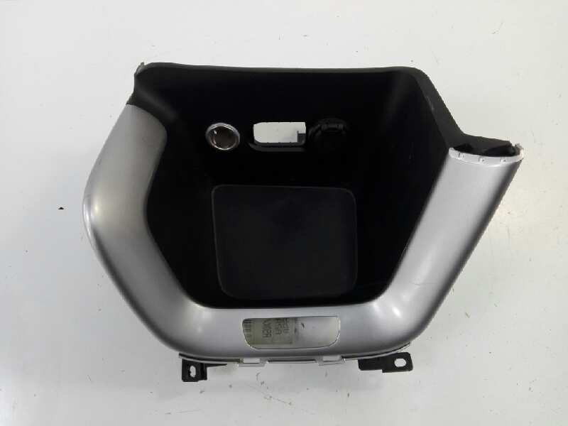 Recambio de cenicero para kia cee´d drive referencia OEM IAM A2A102772  