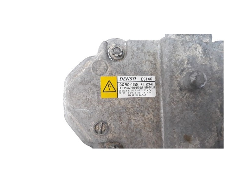 Recambio de compresor aire acondicionado para toyota yaris referencia OEM IAM 0422001350  
