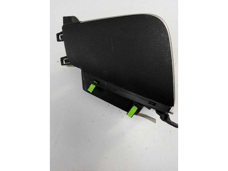 Recambio de cenicero para kia cee´d drive referencia OEM IAM A2A102772  