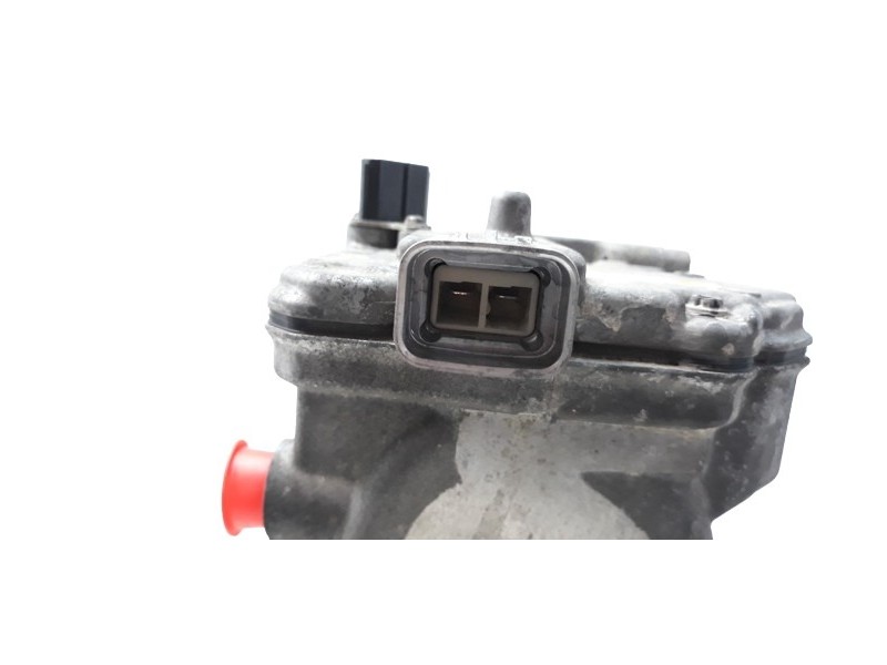 Recambio de compresor aire acondicionado para toyota yaris referencia OEM IAM 0422001350  