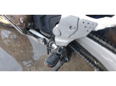Recambio de estribo para honda africa twin referencia OEM IAM 50265MKKD00ZB  