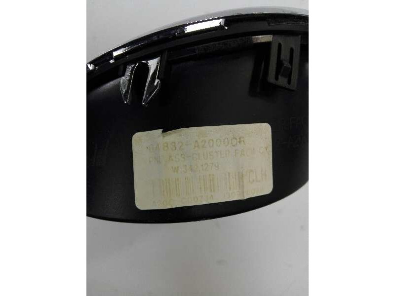 Recambio de moldura para kia cee´d drive referencia OEM IAM 84832A2000CR  