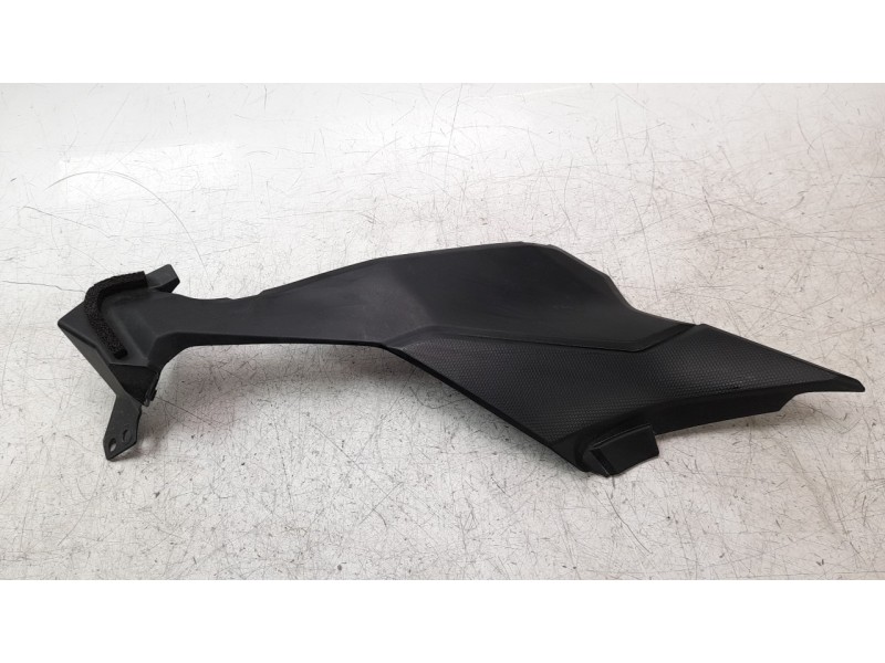 Recambio de moldura para suzuki gsx-s 1000 referencia OEM IAM 4711148K1  