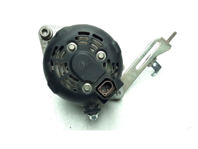 Recambio de alternador para suzuki sx4 1.6 16v cat referencia OEM IAM 3140061M0 ALF570404DN 