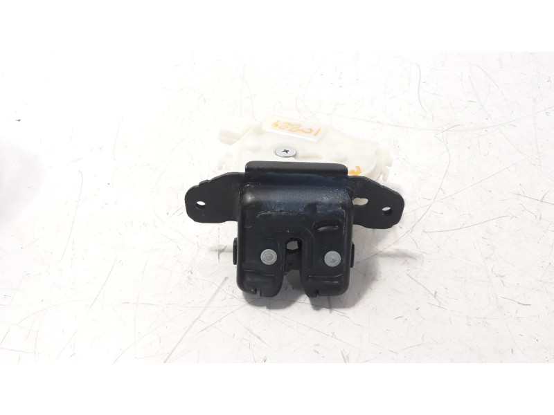 Recambio de cerradura maletero / porton para toyota yaris referencia OEM IAM 6935002090  