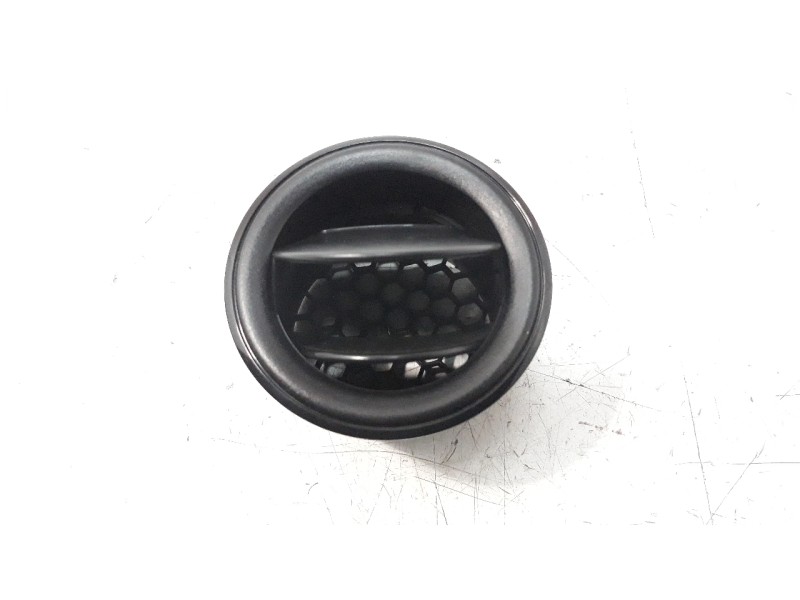 Recambio de rejilla aireadora para dacia sandero 1.0 12v cat referencia OEM IAM 687607797R  
