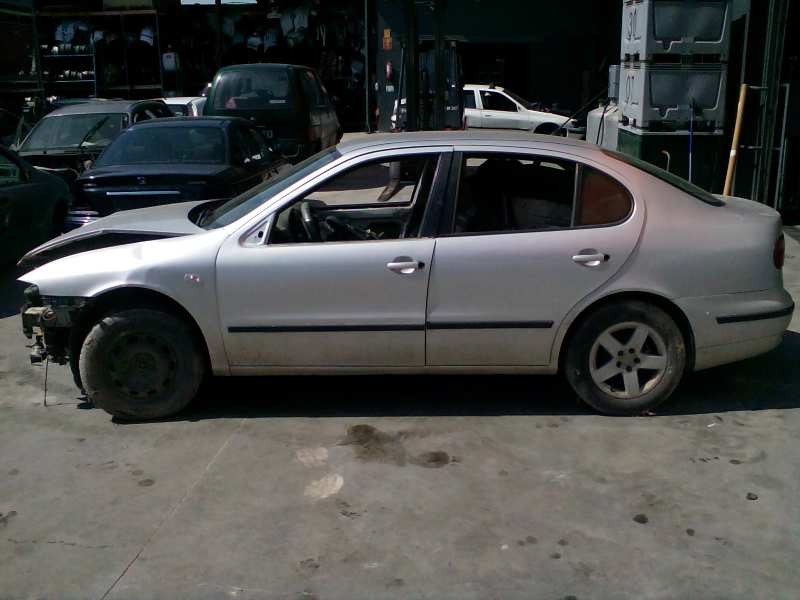 seat toledo (1m2) del año 2000