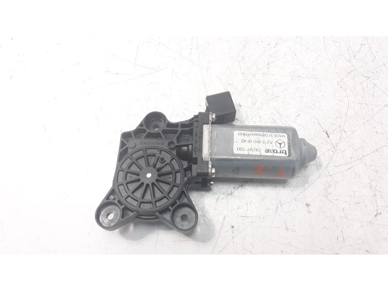 Recambio de motor elevalunas trasero izquierdo para mercedes-benz clase cl (w215) coupe 5.0 v8 24v cat referencia OEM IAM A21582