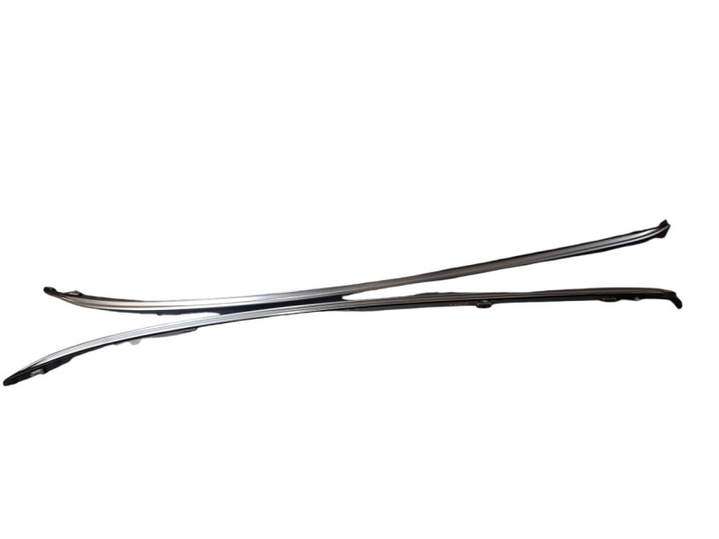 Recambio de barras techo para suzuki sx4 1.6 16v cat referencia OEM IAM 7822061M000CB  