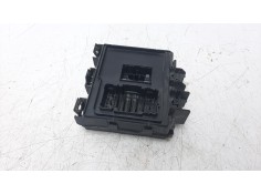 CAJA RELES / FUSIBLES 