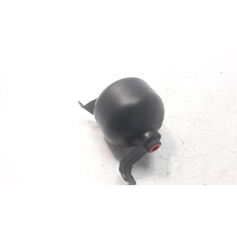 Recambio de acumulador central amortiguacion para mercedes-benz clase cl (w215) coupe 5.0 v8 24v cat referencia OEM IAM 22032701