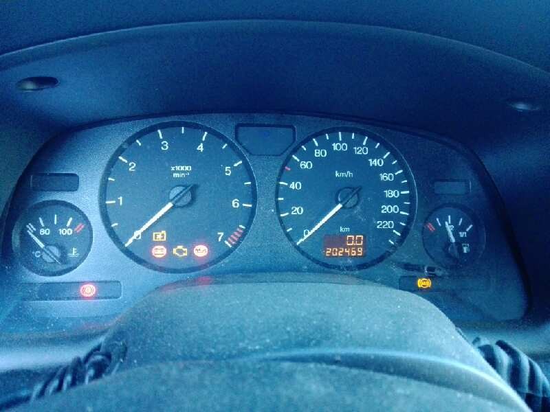 opel astra g berlina del año 2000