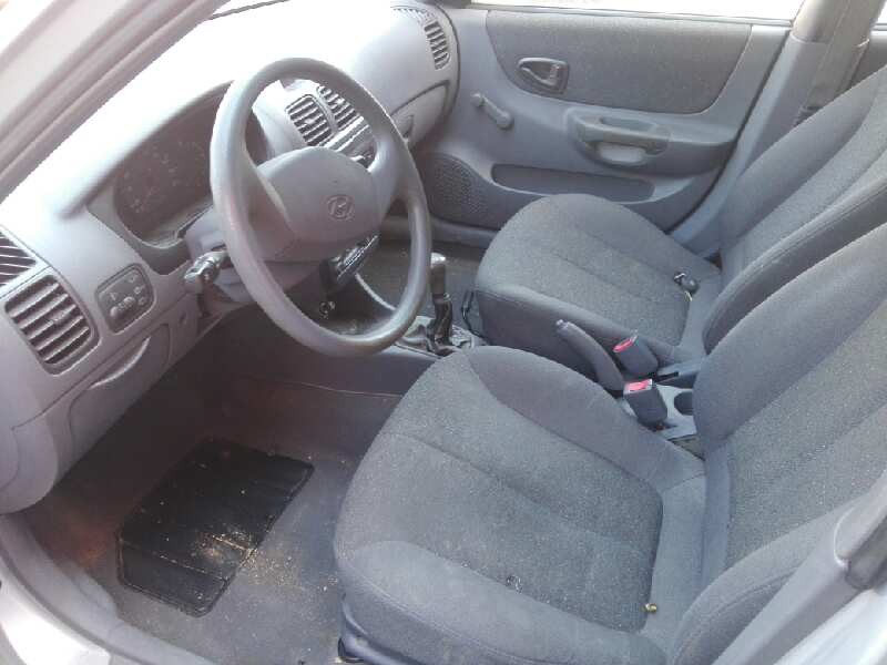 hyundai accent (lc) del año 2002