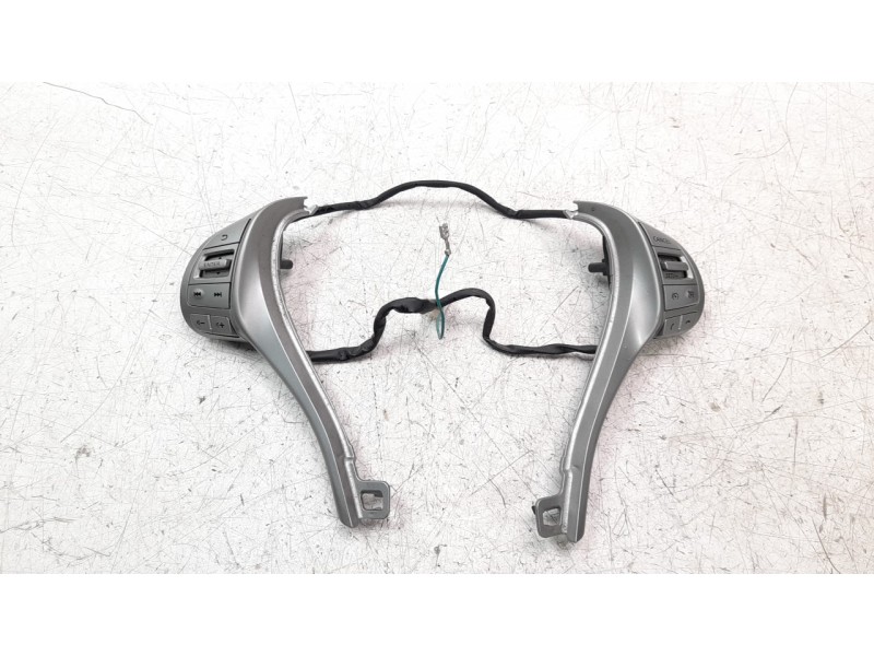 Recambio de mando volante para nissan pulsar (c13) acenta referencia OEM IAM 874A  