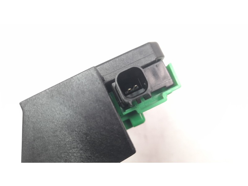 Recambio de tapa exterior combustible para hyundai tucson 1.7 crdi cat referencia OEM IAM 81550D7000  