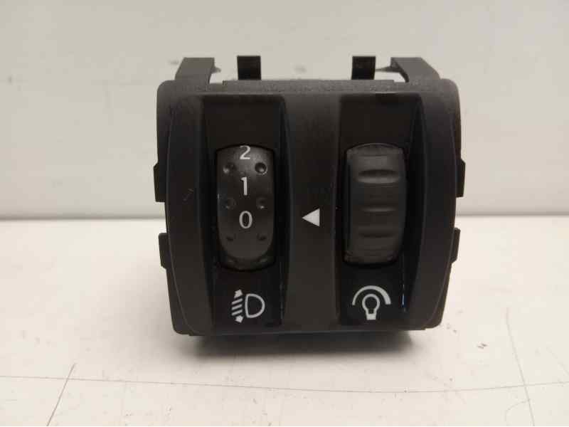 Recambio de interruptor para renault clio iii confort expression referencia OEM IAM 8200095495B  