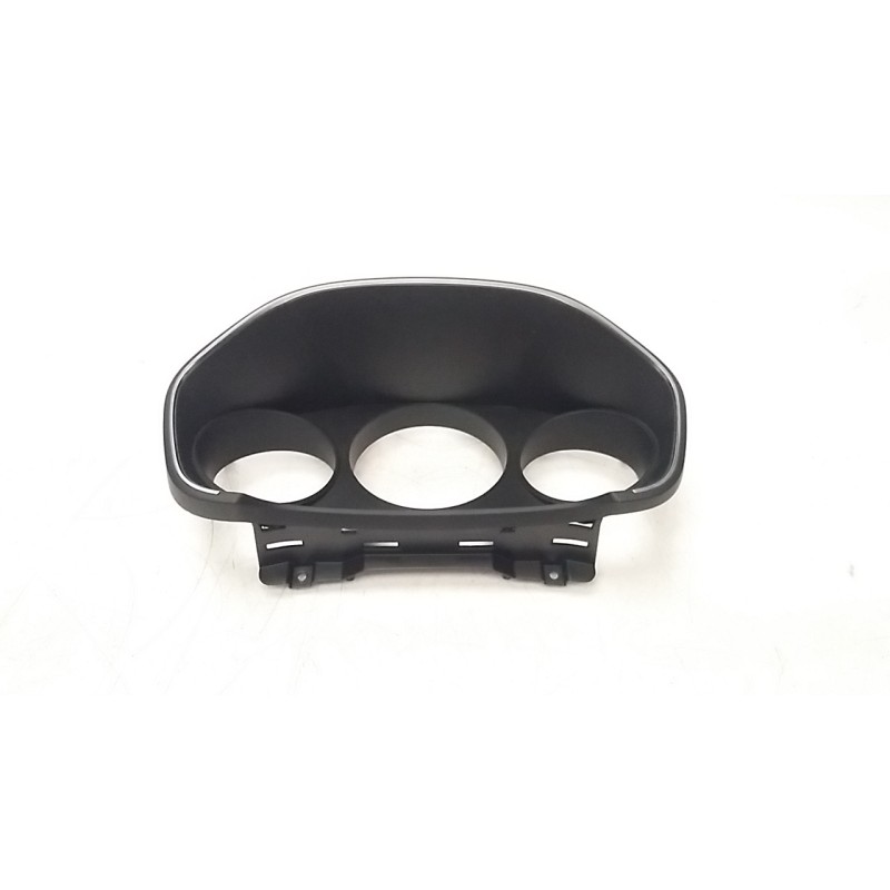 Recambio de moldura para renault megane iv berlina 5p 1.5 blue dci diesel fap referencia OEM IAM 682646951R  
