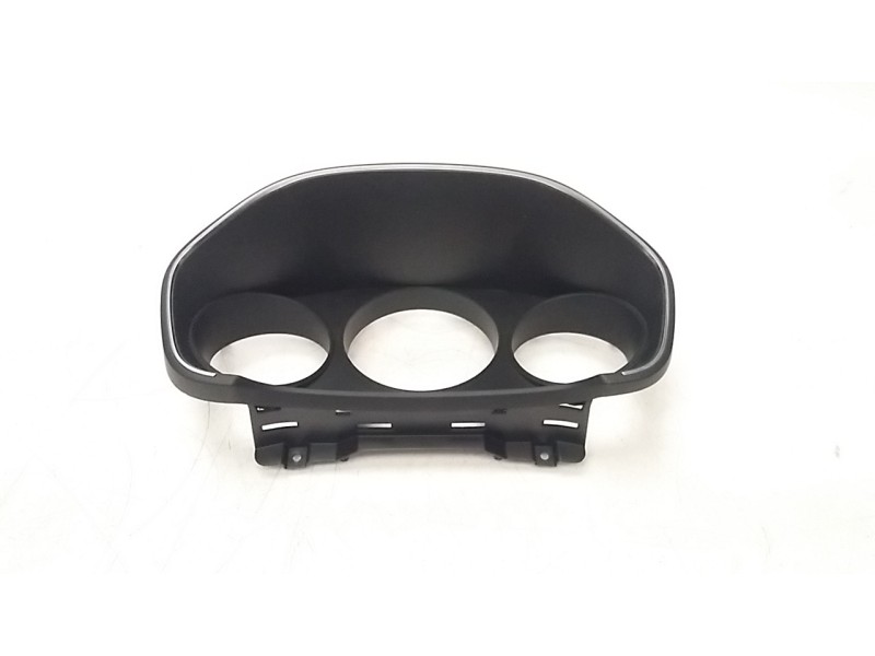 Recambio de moldura para renault megane iv berlina 5p 1.5 blue dci diesel fap referencia OEM IAM 682646951R  