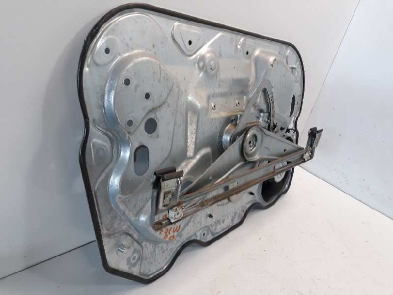 Recambio de elevalunas delantero derecho para ford focus lim. (cb4) trend referencia OEM IAM 1738646 118528 