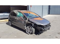 VOLKSWAGEN GOLF VII SPORTSVAN