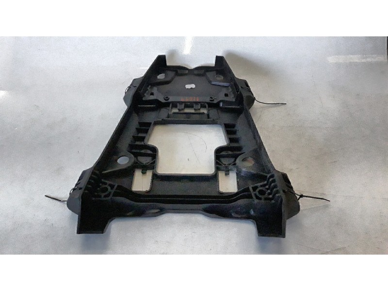 Recambio de portaequipajes para bmw f 850 gs f 850 adventure referencia OEM IAM 46628564641  