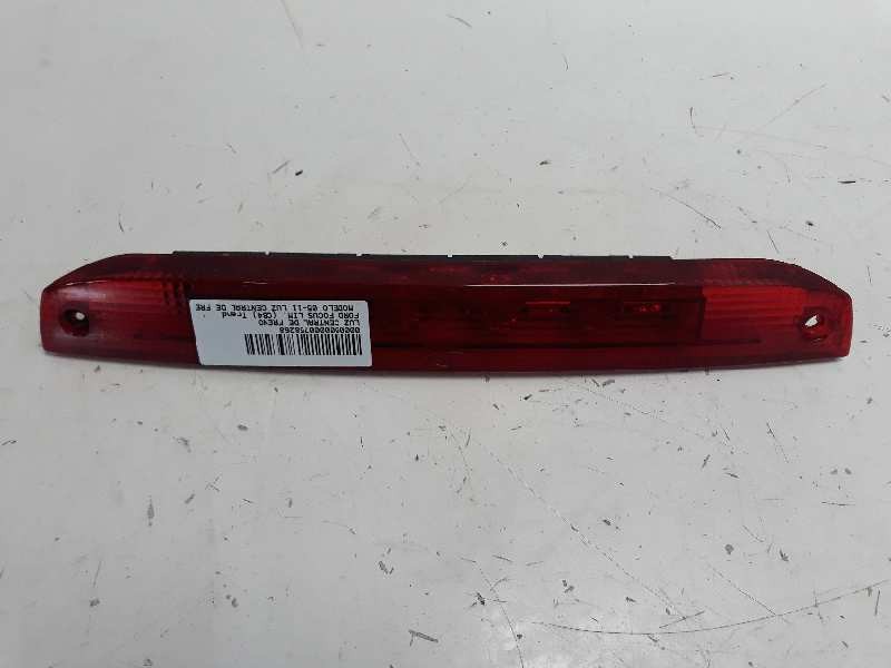 Recambio de luz central de freno para ford focus lim. (cb4) trend referencia OEM IAM   