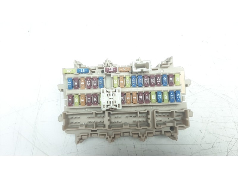 Recambio de caja reles / fusibles para nissan qashqai (j11) 1.6 dci turbodiesel cat referencia OEM IAM TD25PD5  